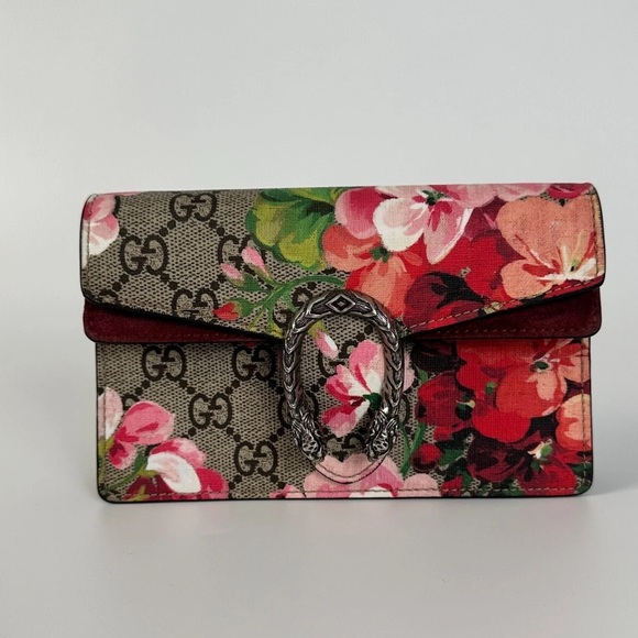 Gucci Handbags - GUCCI blossom mini crossbody bag